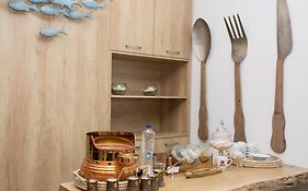 Yianna Caravel Suites 